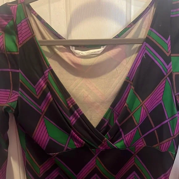 Diane Von Furstenberg (DVF) dress - Picture 4 of 5